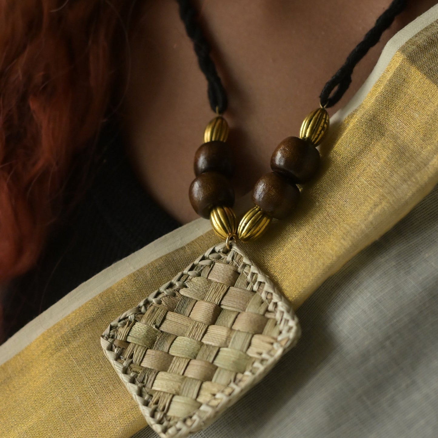 Thazhampoo necklace with diamond Pendant Set -black and natural